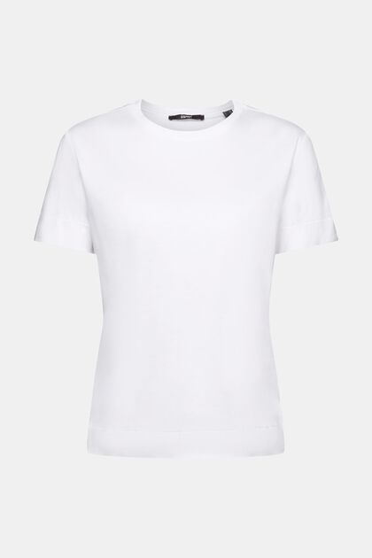 T-shirt med tryck på bröstet