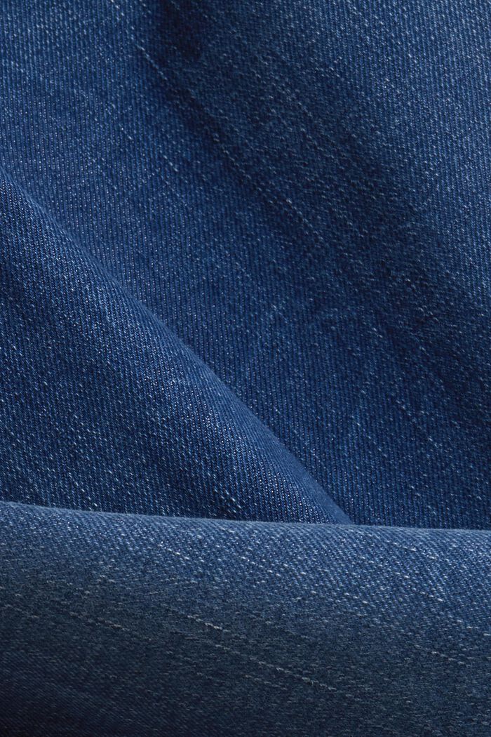 Återvunnet material: korta jeans med COOLMAX®, BLUE DARK WASHED, detail image number 4
