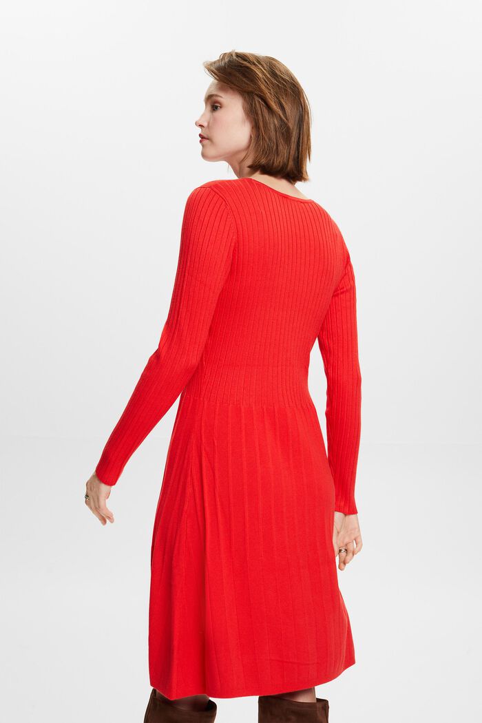 Veckad ribbstickad klänning, RED, detail image number 4