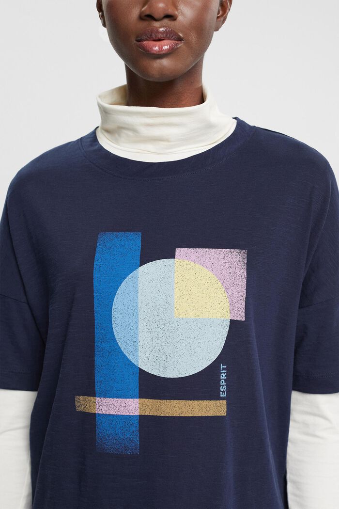Bomulls-T-shirt med geometriskt mönster, NAVY, detail image number 2