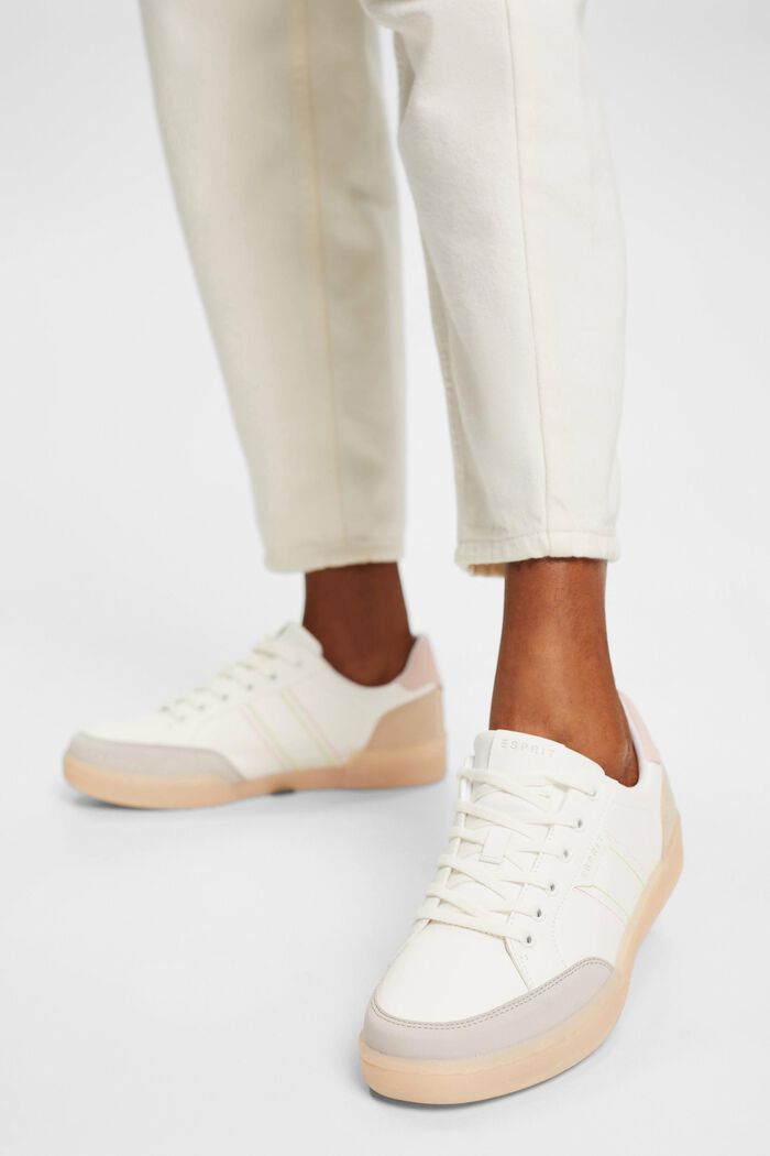 Sneakers i skinnimitation med färgad sula, OFF WHITE, detail image number 1