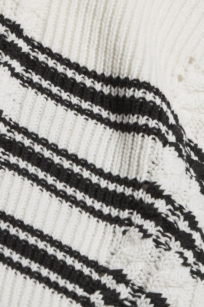 Stickad tröja med flätstickat mönster, OFF WHITE, detail image number 4