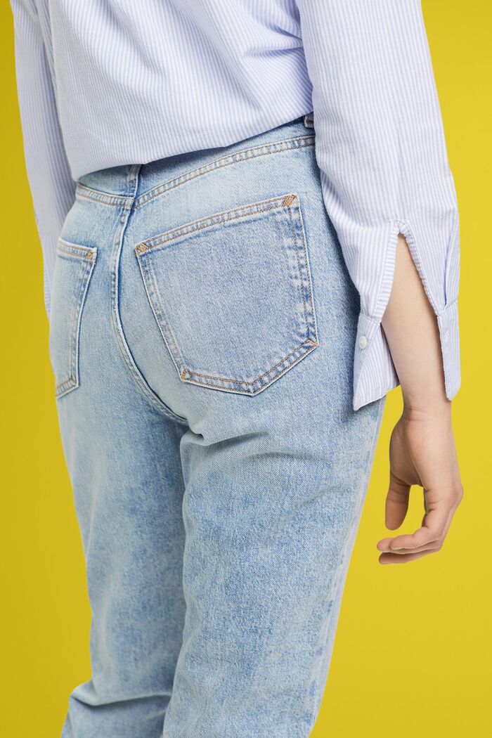Jeans med hög midja i 90-talsmodell med fransade benslut, BLUE MEDIUM WASHED, detail image number 2