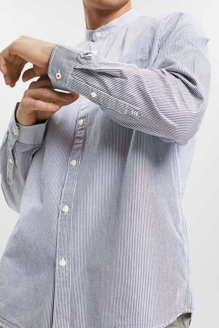 Skjorta med kritstrecksmönster och mandarinkrage, NAVY, detail image number 2