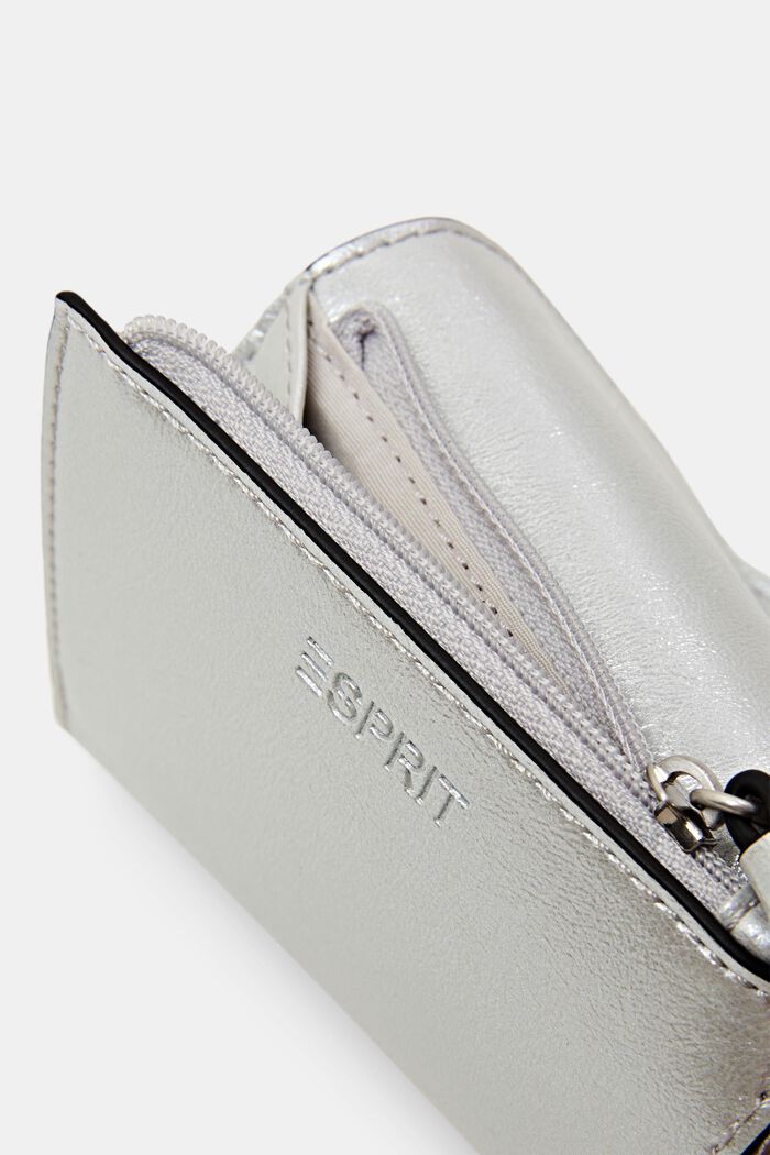Glansig plånbok med viklock, SILVER, detail image number 1