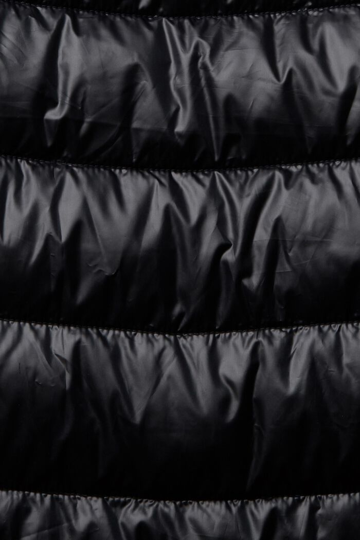 Quiltad kappa med avtagbar huva med dragsko, BLACK, detail image number 1
