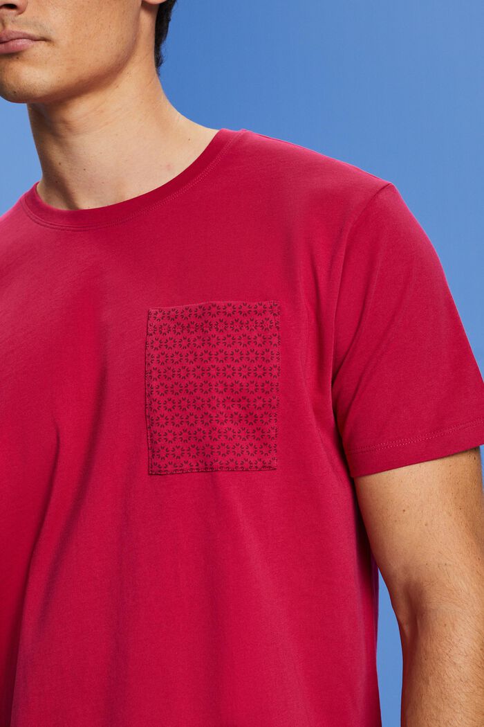T-shirt med bröstficka i hållbar bomull, DARK PINK, detail image number 2