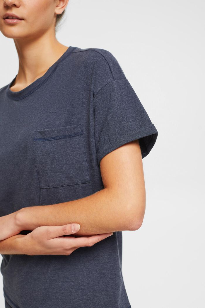 T-shirt med bröstficka av bomullsmix, NAVY, detail image number 1