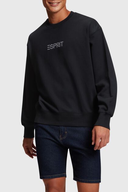 Sweatshirt med applicerad logo med nitar