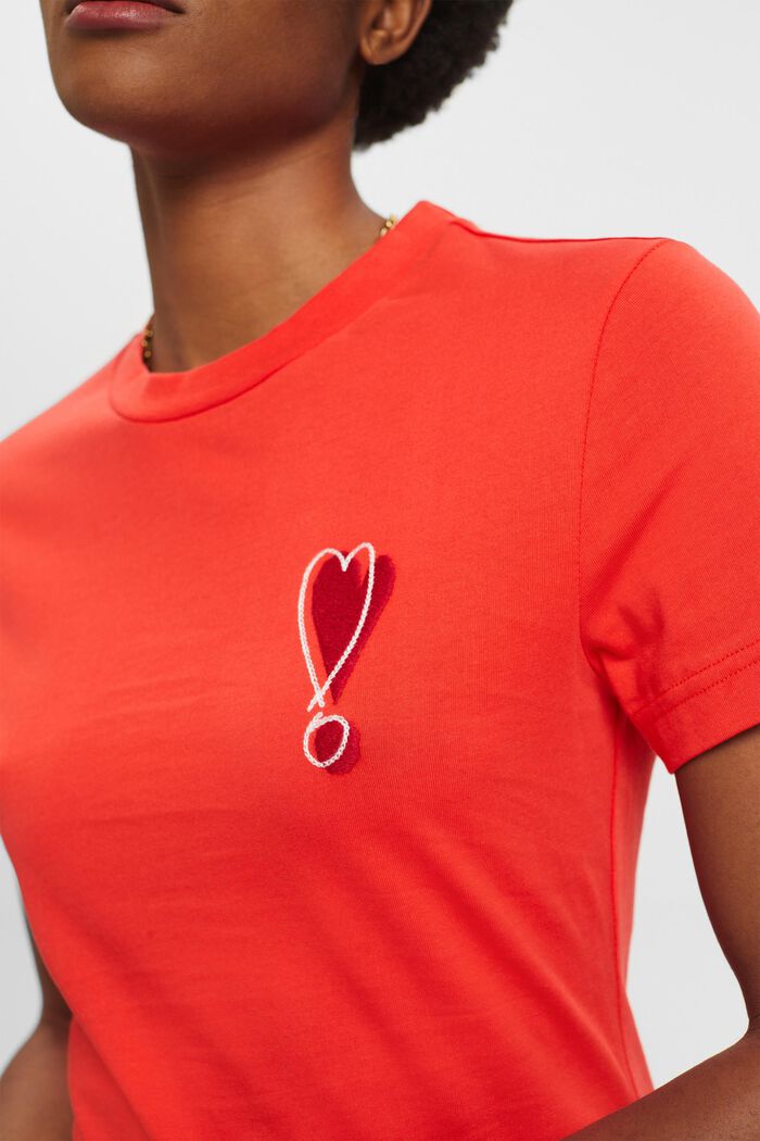 Bomulls-T-shirt med broderad hjärtmotiv, ORANGE RED, detail image number 2