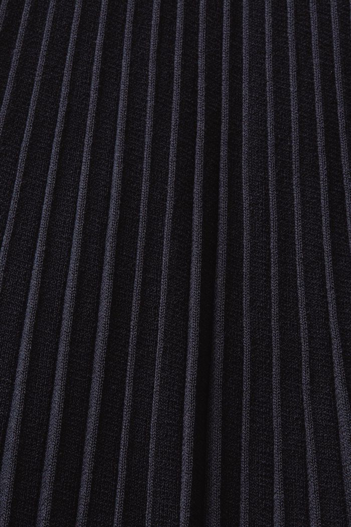 Veckad kortärmad midiklänning med halvpolokrage, BLACK, detail image number 5
